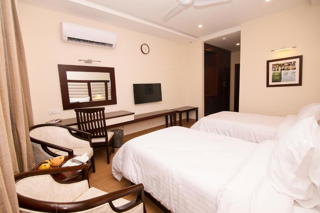 Hotel one Club Road